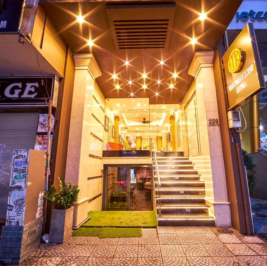 The Noble Swan Hotel Saigon Ho-Chi-Minh-Stadt Exterior foto